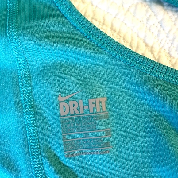 Two Nike Dri Fit Tank Top Workout Shirt Sleeveless Women's XL - Picture 8 of 15